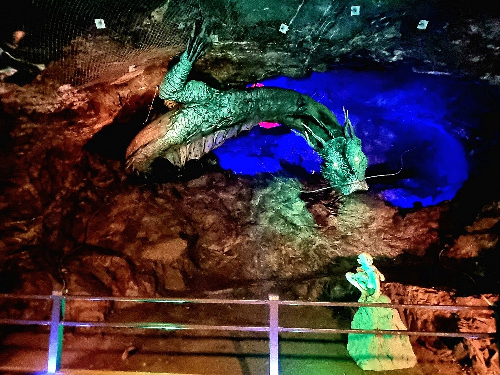 서울 근교 시원한 여행지, 경기도 광명동굴: 동굴 관람, 공룡탐험, 입장료, 주변 맛집 할인 정보