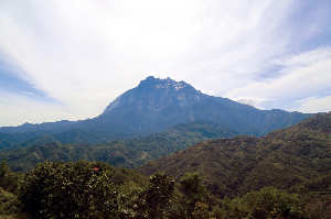 키나발루 산