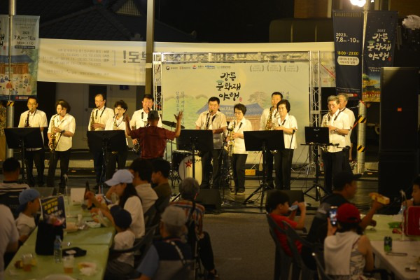 강릉문화유산야행 달밤에버스킹행사사진