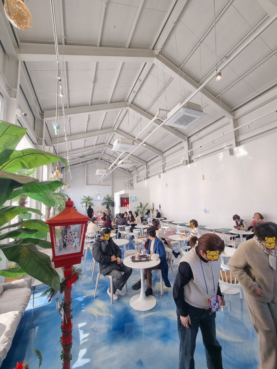 SJ커피 - 서구 석남동 대형카페 실내모습