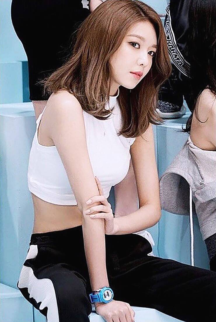 배우-최수영