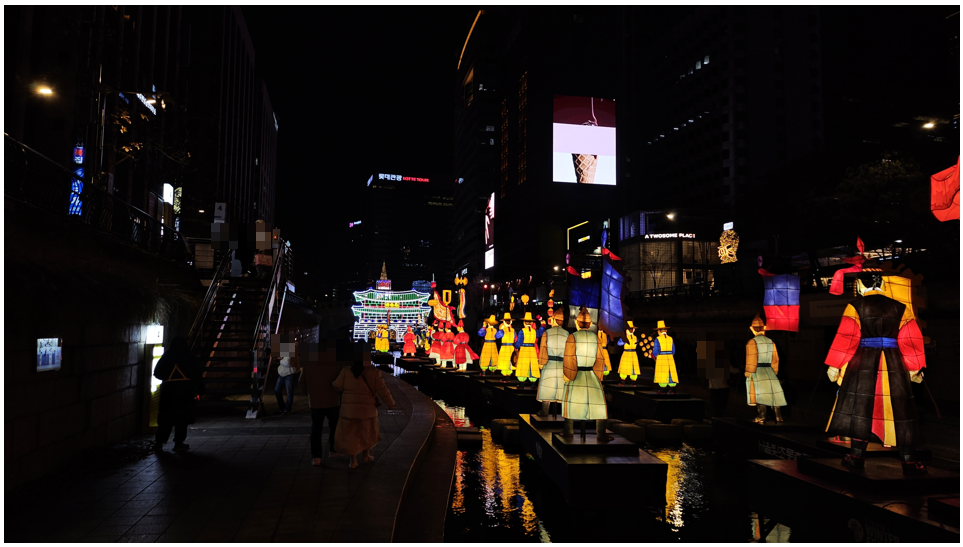 서울-빛초롱-축제-어가행렬-초입부-이미지