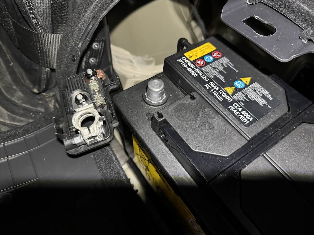 (+)극-장착하는-모습