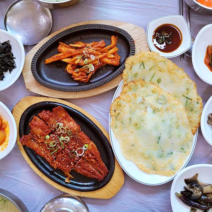 인제 미시령 맛집 추천 생방송투데이 연 매출 3억 강원도의 깊은 맛 황태구이 황태 해장국 황태정식 오늘방송 소문의 맛집