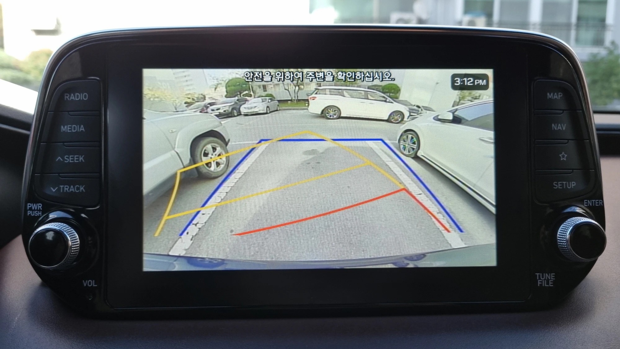 후방카메라 주차카메라 선 모습