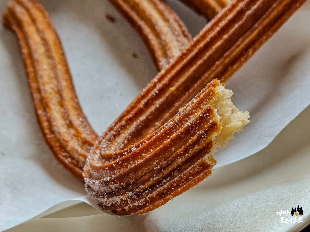 꼬스뗀뇨 츄러스