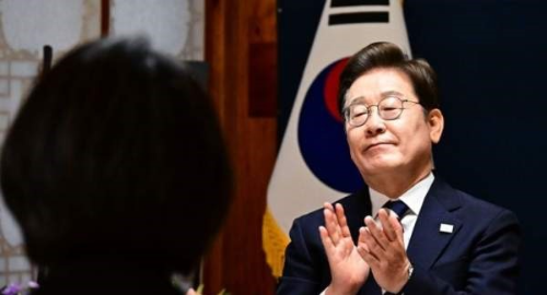 &ldquo;대통령이라 미뤄진다?&rdquo; 헌법84조 발동에 이재명 공직선거법 재판 연기 논란