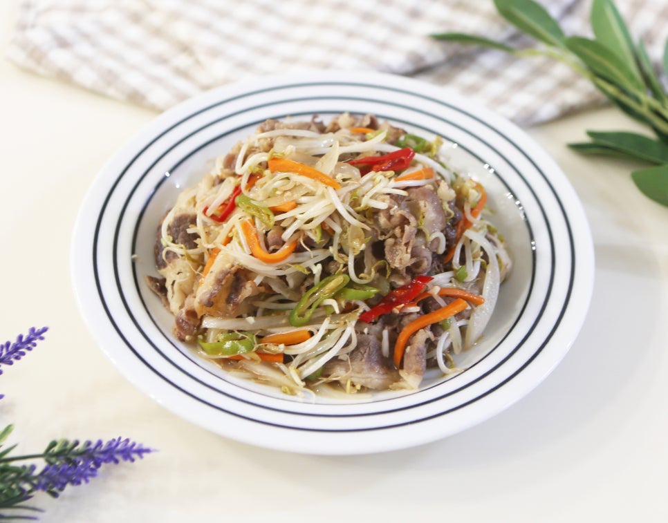 우삼겹 숙주볶음