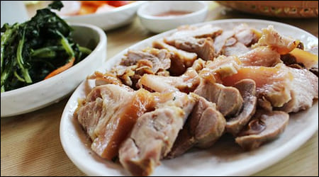 돼지고기 수육
