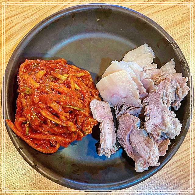 성동구 금호동 금남시장 맛집 촉촉한 삼겹살, 담백한 앞다릿살, 섞어 보쌈