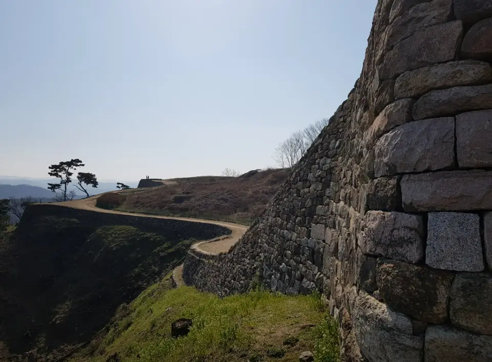 오산-독산성-넓은자연-이미지