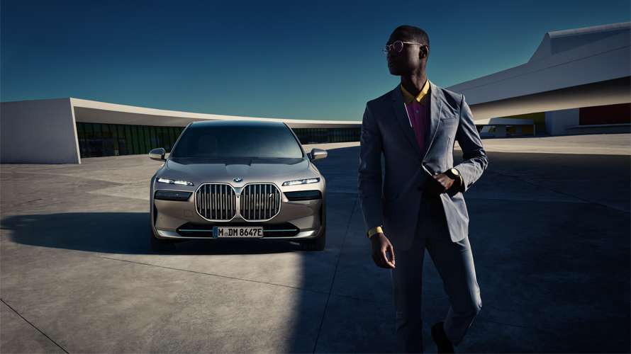 BMW i7