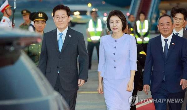 이 대통령 하노이 도착: 베트남 국빈 방문 일정 및 경제 협력 3박 4일 총정리 (2026)