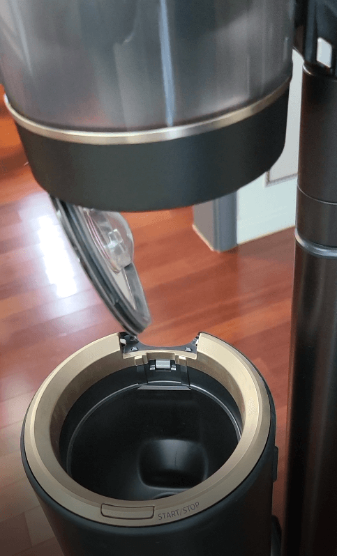 먼지통 비우고 나서 