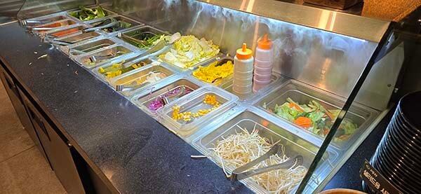 샐러드바 신선한 야채들