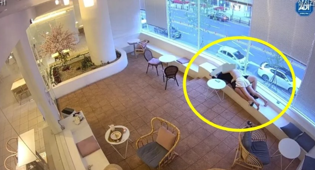 대구 카페 ‘노골적 애정행각’ 논란, 처벌 가능할까?