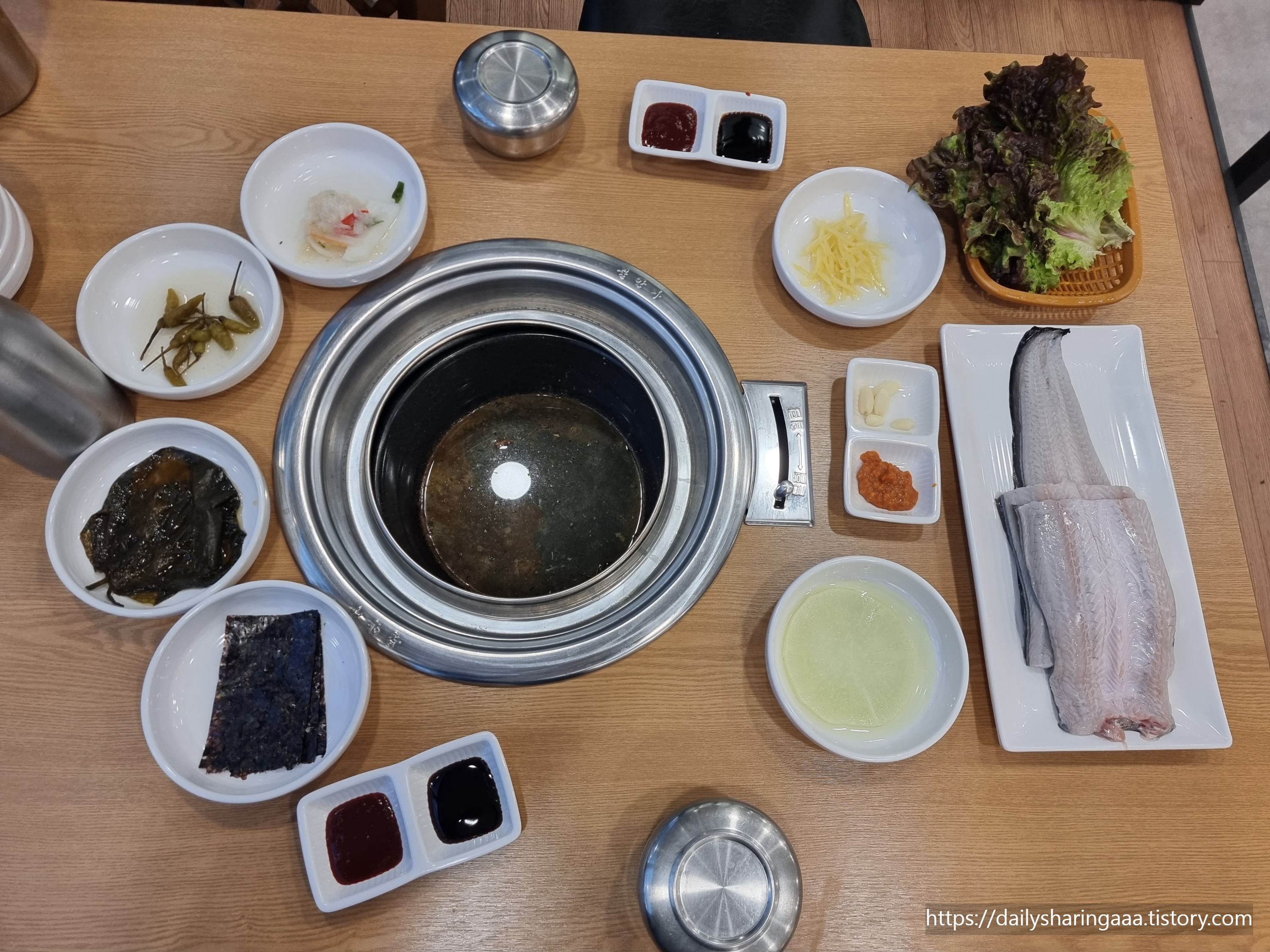 폭풍장어_기본상차림1