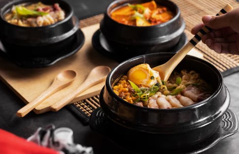 전국 &lsquo;진짜 노포&rsquo; 탐방기: 50년 이상 된 가게만 다니기