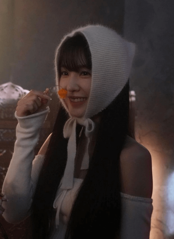 바라클라바 착용한 아이린