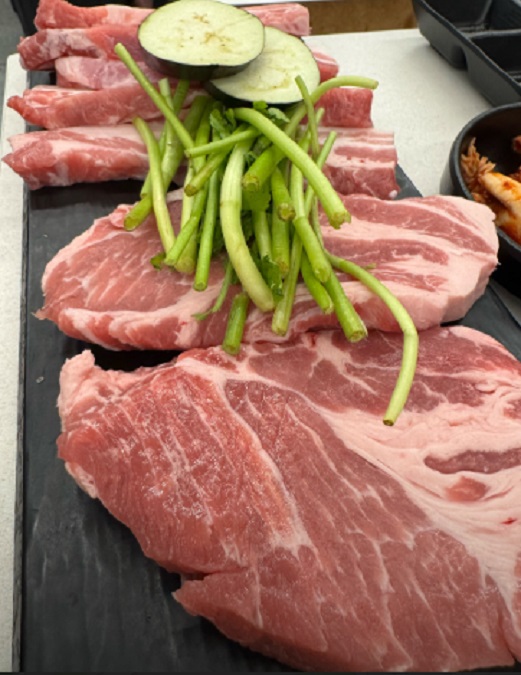 고양-200g-삼겹살-7,900원