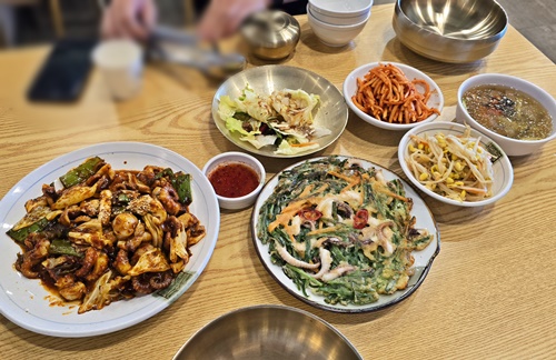 신의주찹쌀순대하남본점상차림