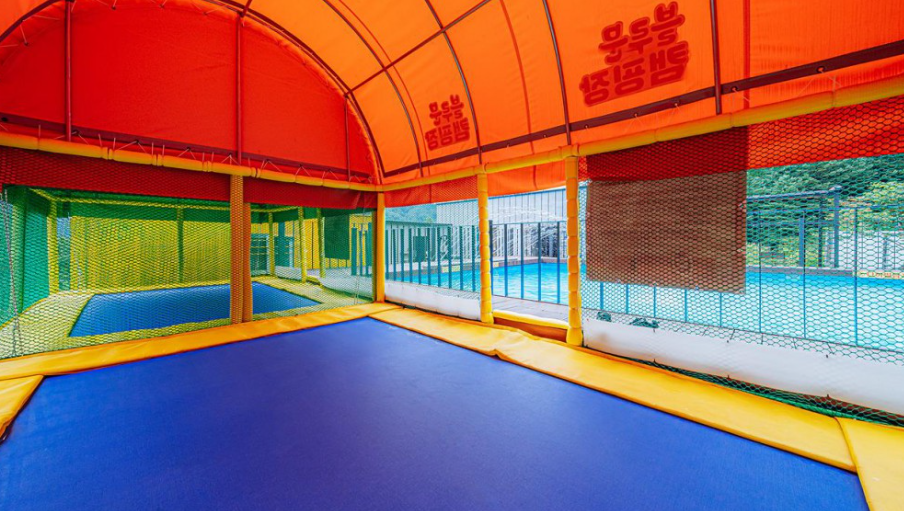 경기-가평-블루문-캠핑장-놀이시설-사진-입니다.