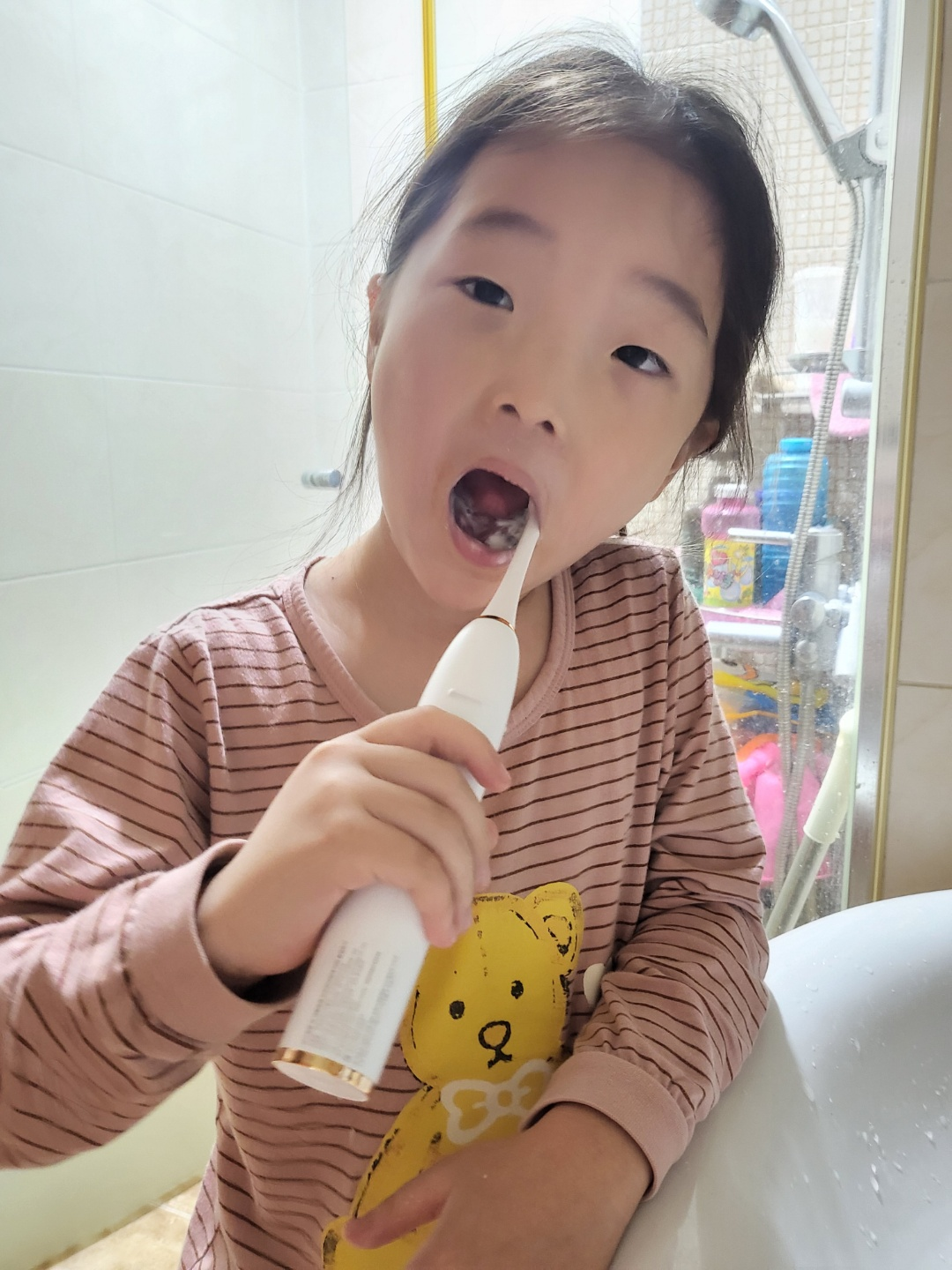 전동 칫솔 (오아 클린이 소프트 전동 칫솔)