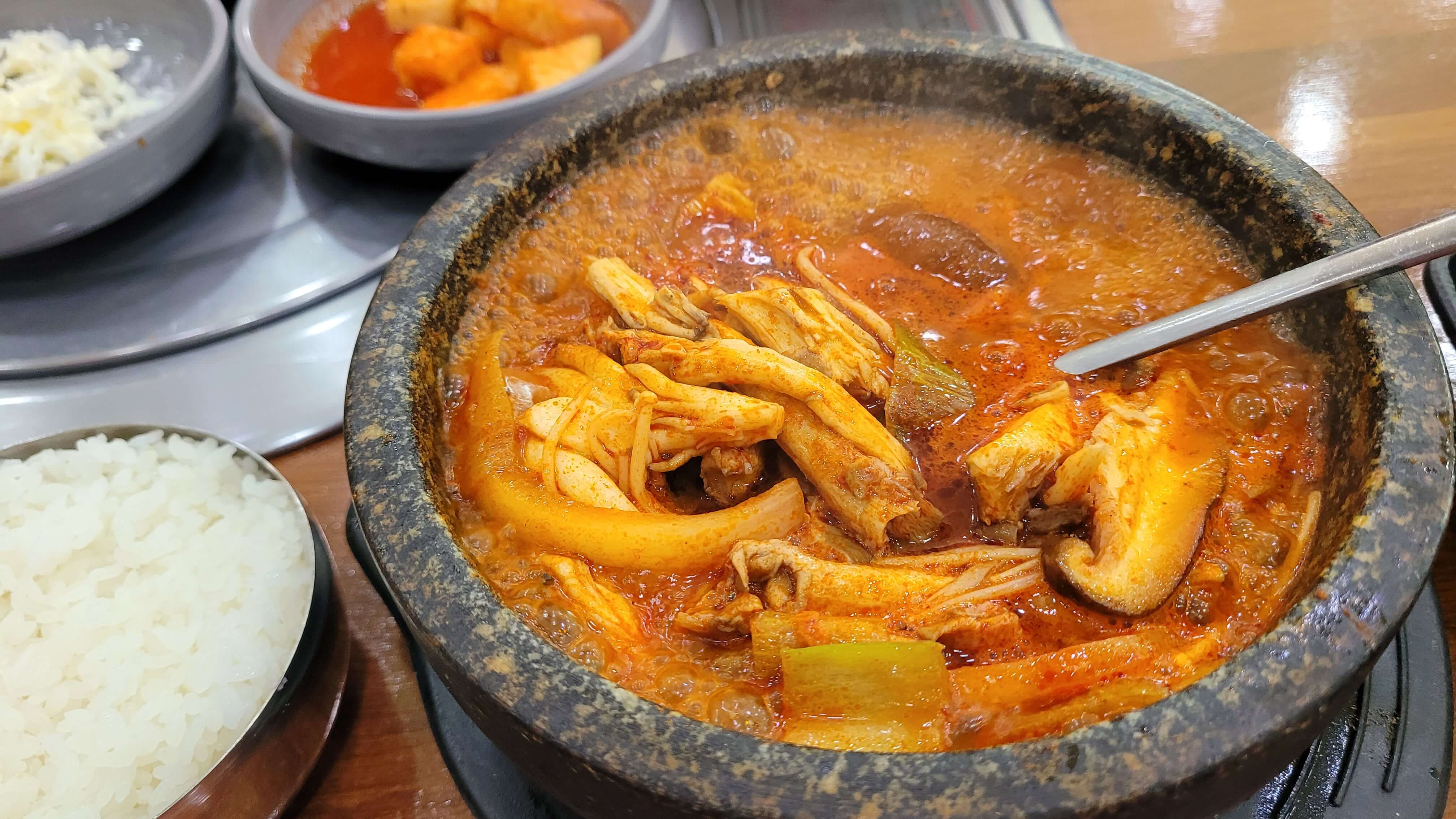 버섯육개장