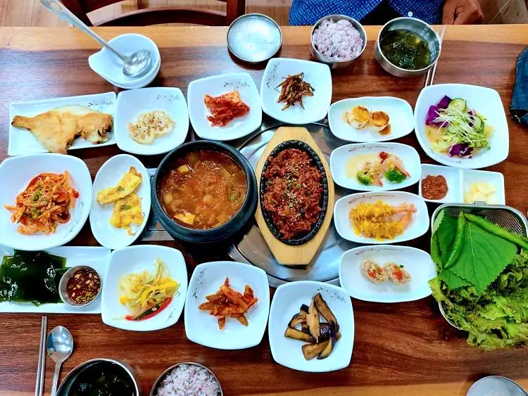전복해물탕, 계절메뉴 초계탕, 한정식 맛있는 곳 추천