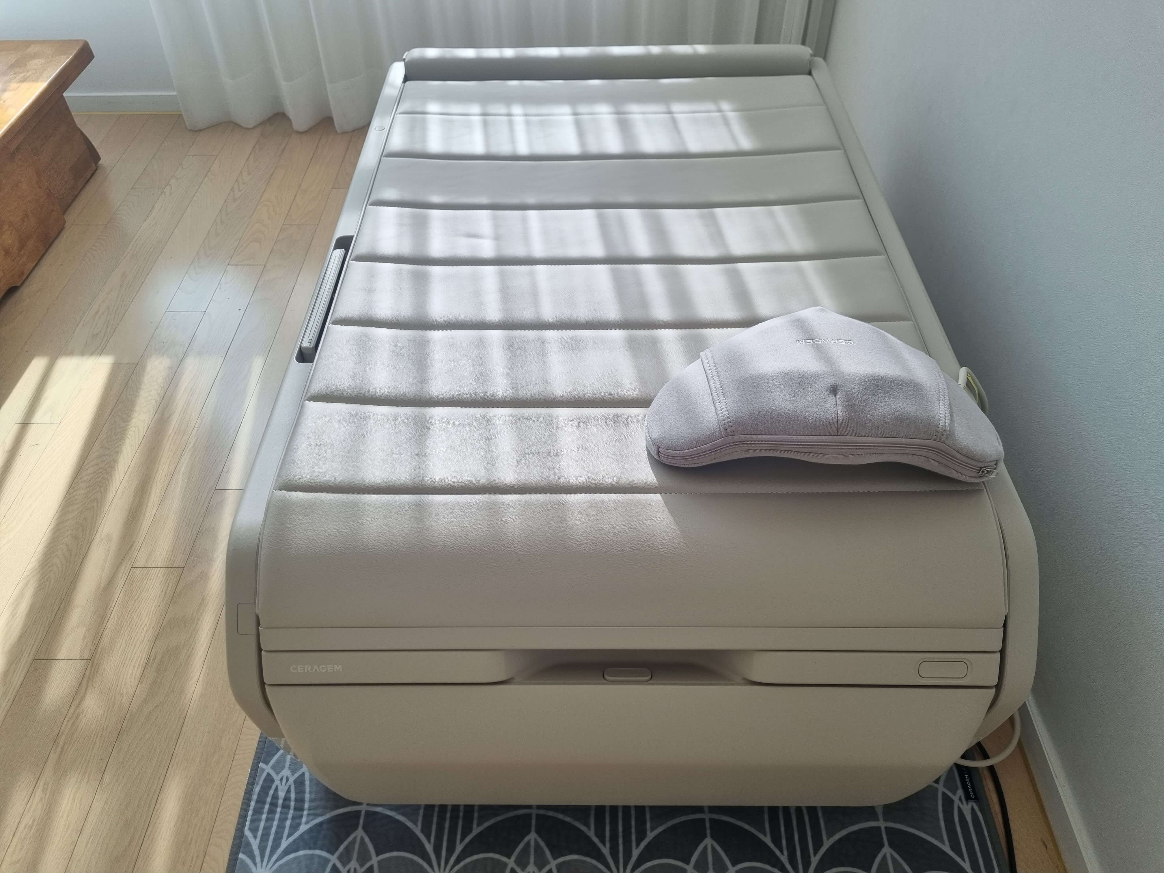 세라젬 V7 화이트