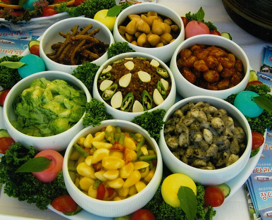 충북 단양 마늘한정식 '장다리식당'