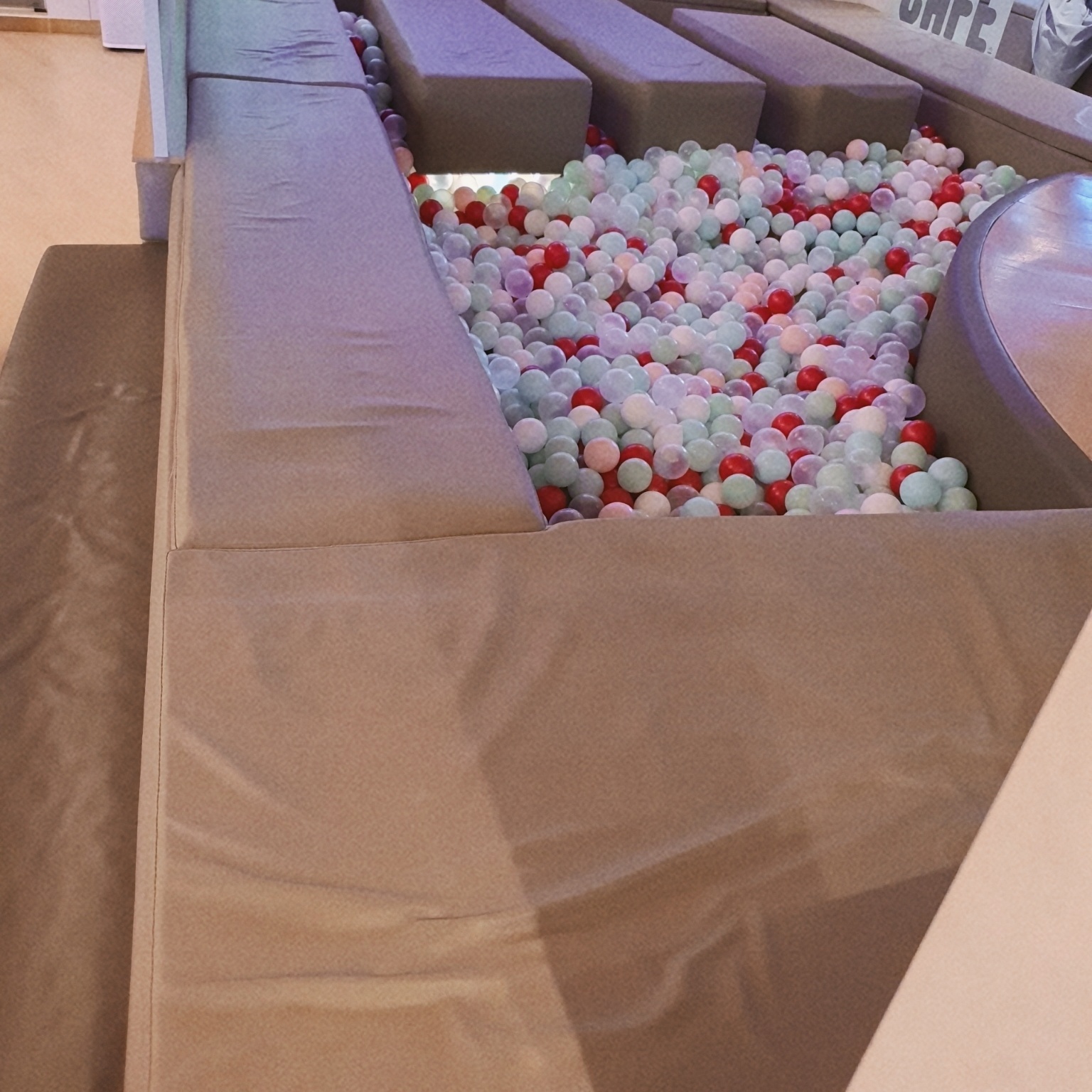 위니 키즈카페 1층 놀 곳13