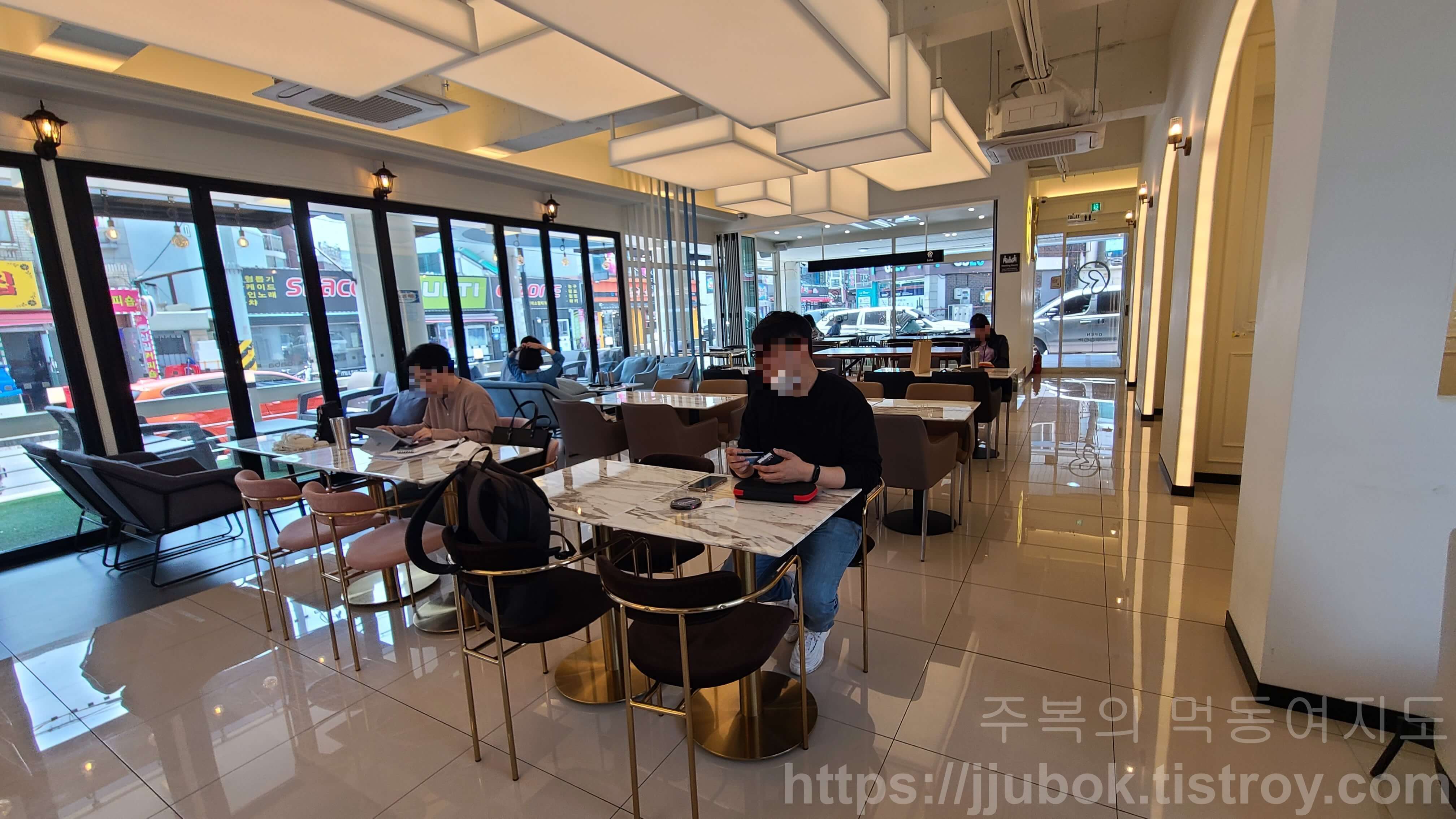 계산동-바바카페-내부-인테리어-2