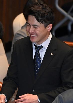 오영환 민주당 탈당 이유