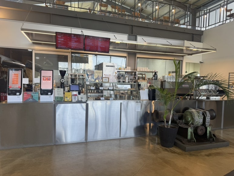 칠성조선소 카페