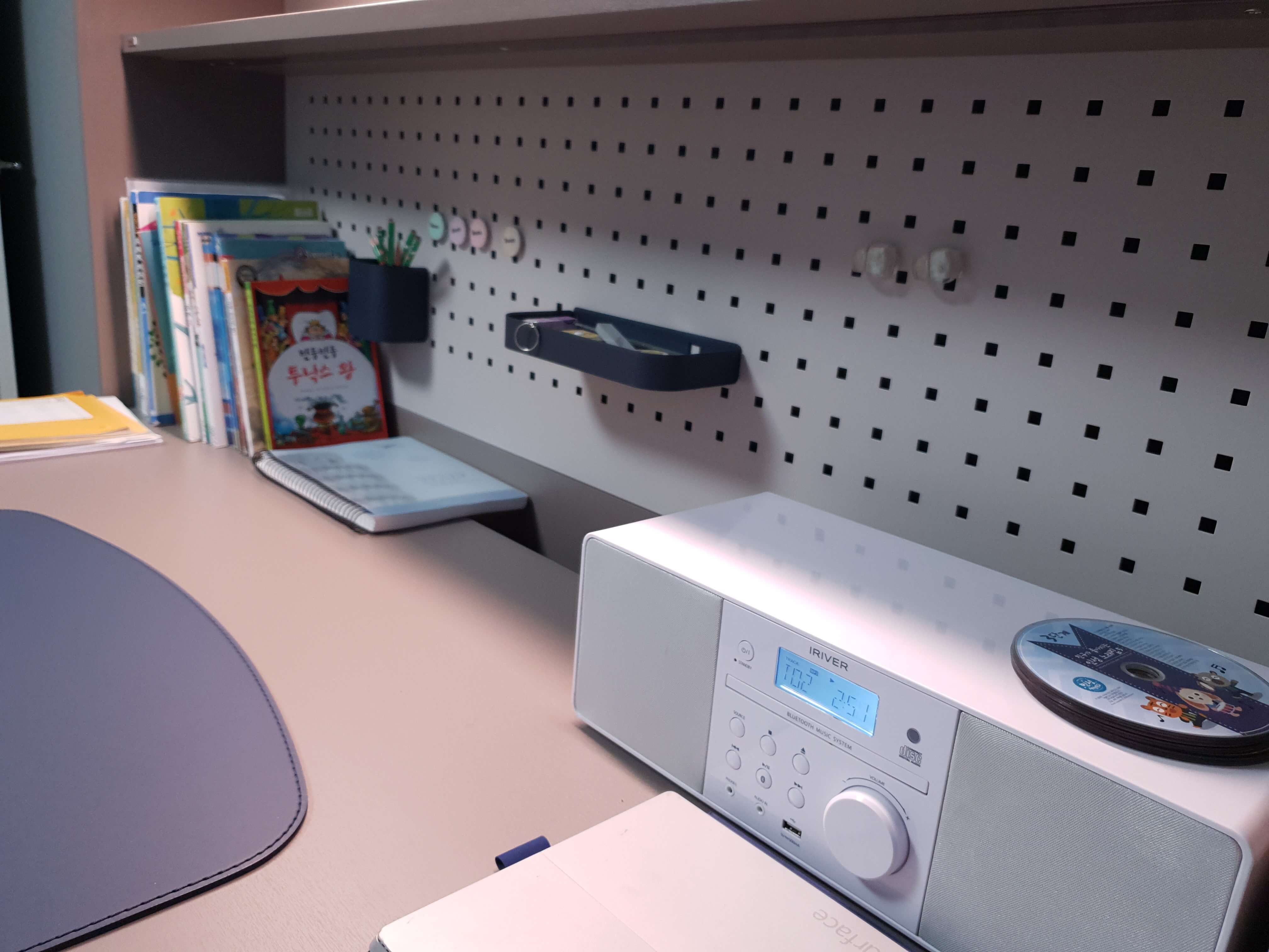 일룸-로이책상-사진1