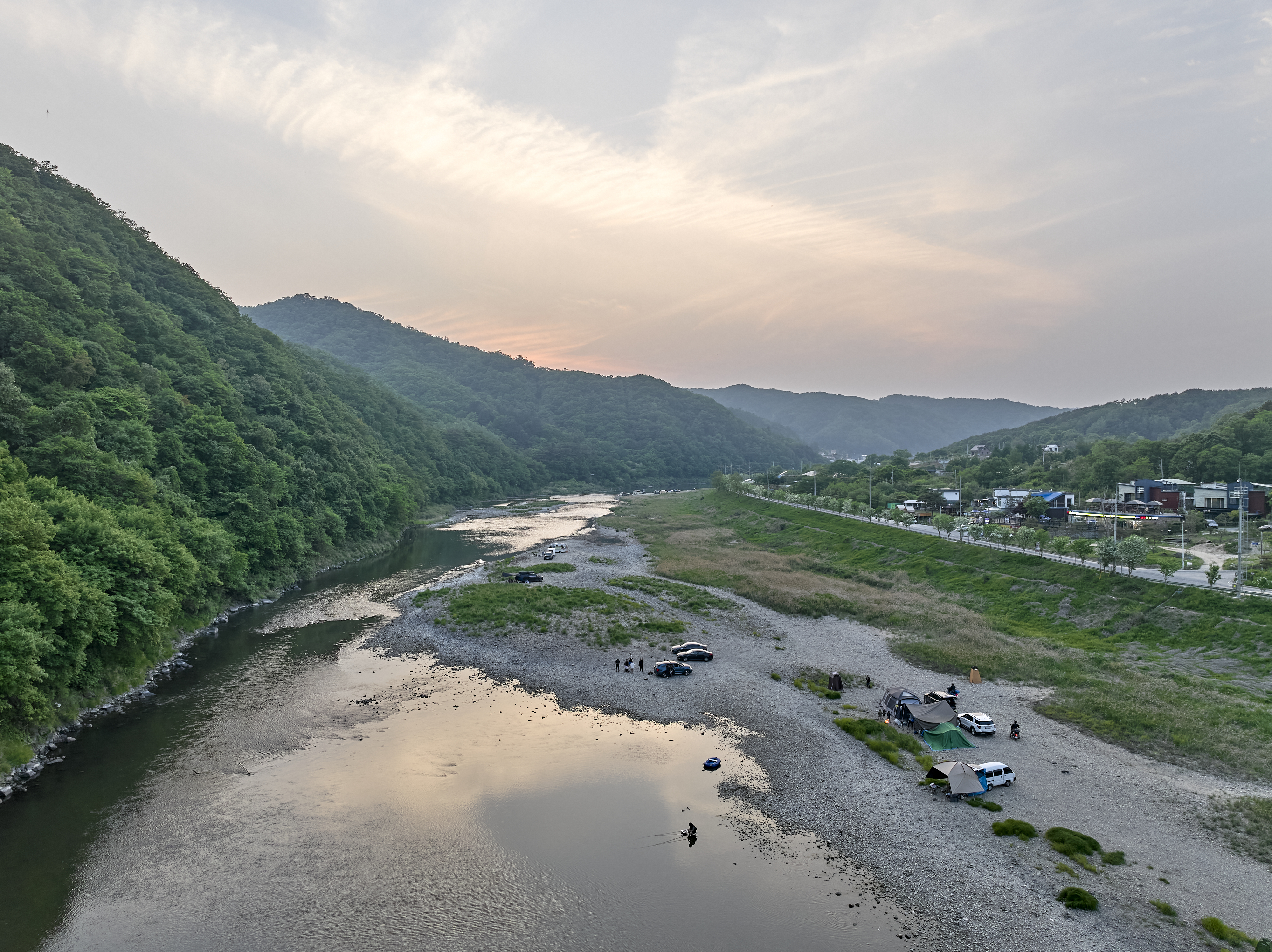 노일리 홍천강을 바라본 드론 사진