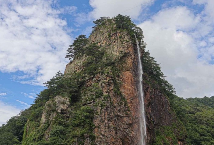 [강원도 여행지 추천] 인제 가볼만한 곳 베스트 10 용대 매바위 인공폭포