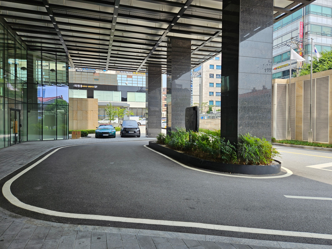 안다즈 서울 강남 주차장