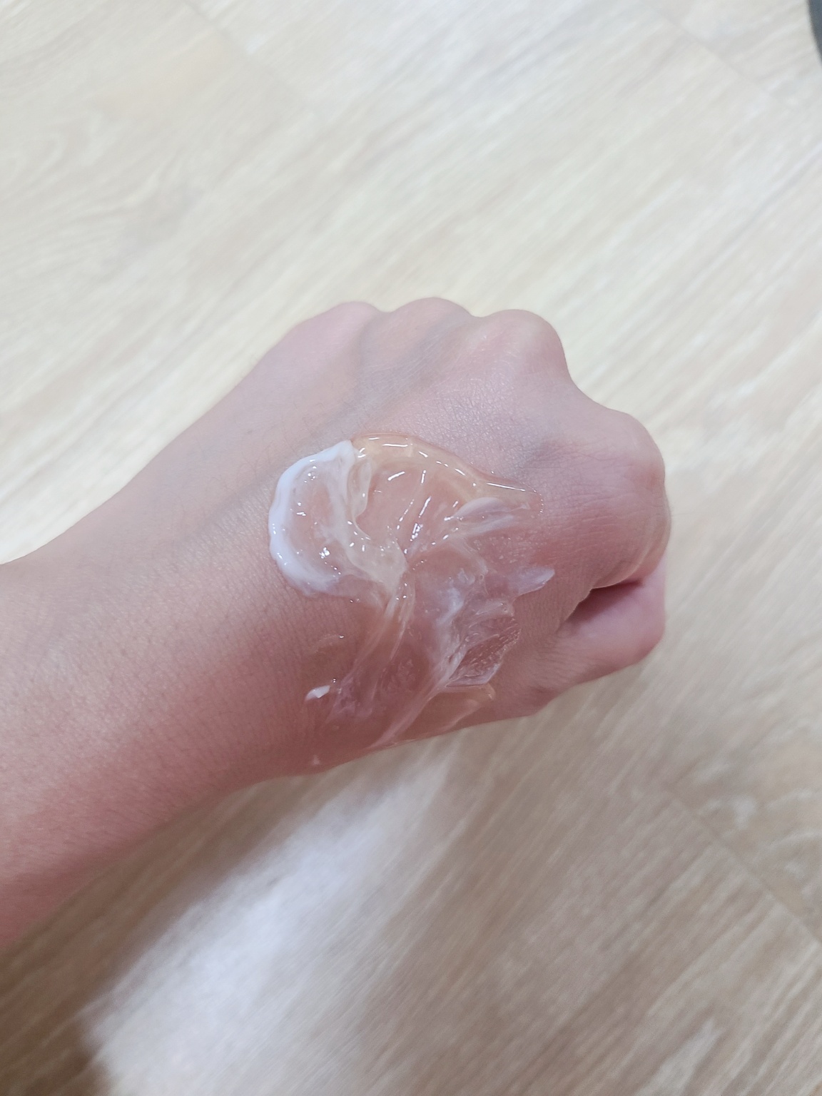 메디테라피 비타 리얼 토닝 레이저 크림 제형