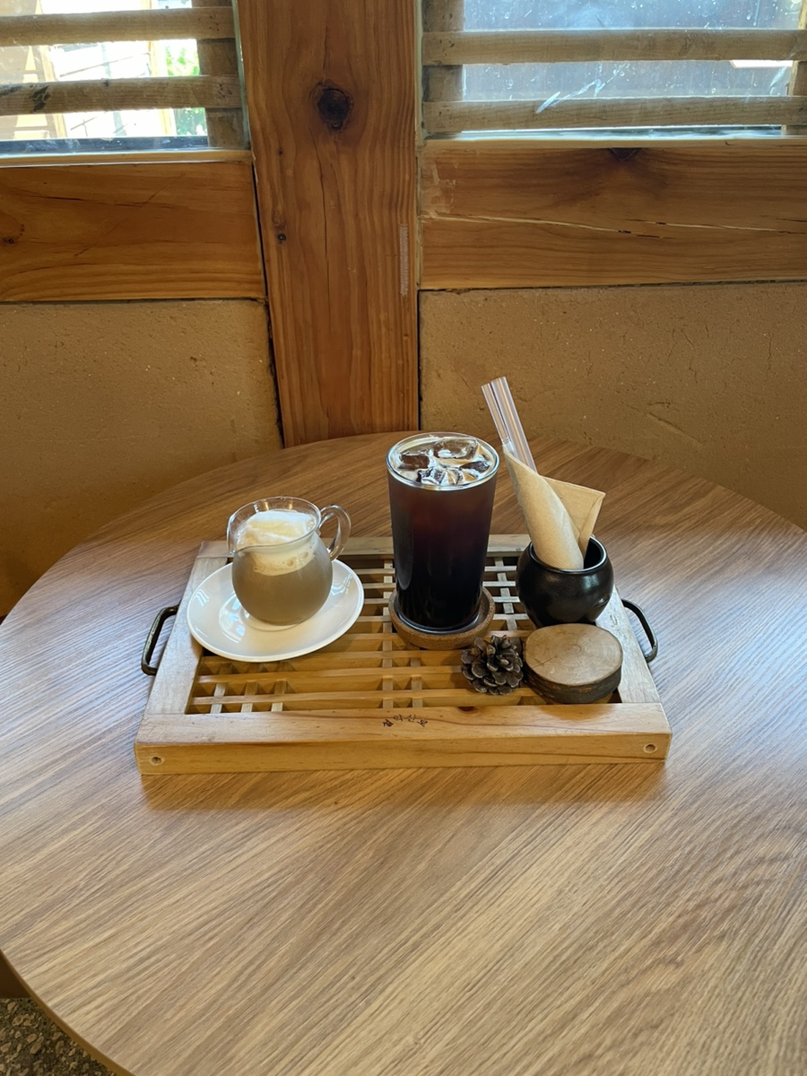 카페 설악산로 분위기