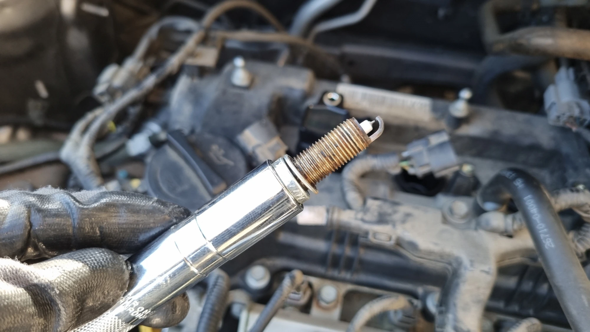 점화플러그 뺀 모습