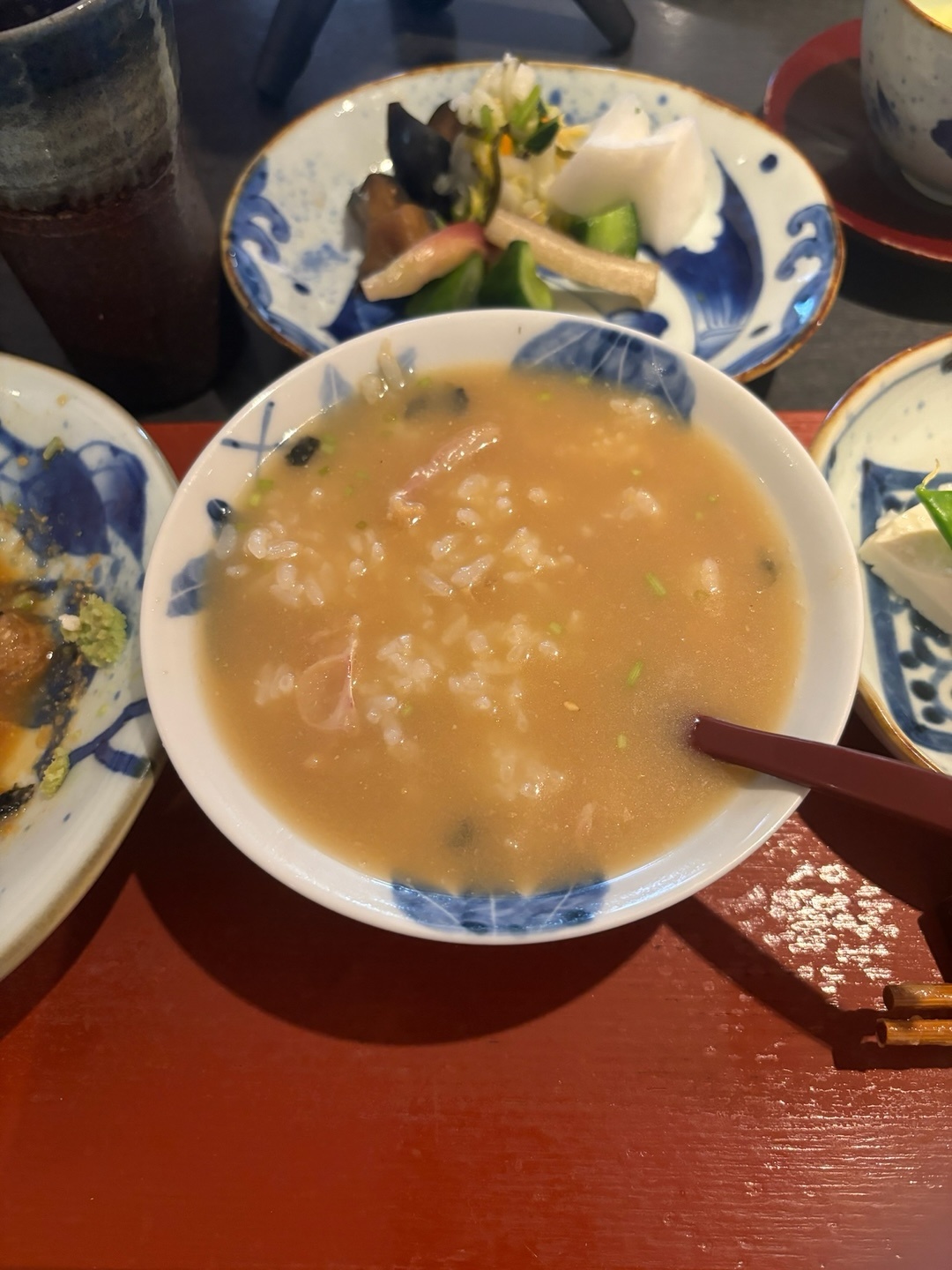 일본 교토 아라시야마 맛집 다이쇼 하나나의 도미 육수를 부은 모습