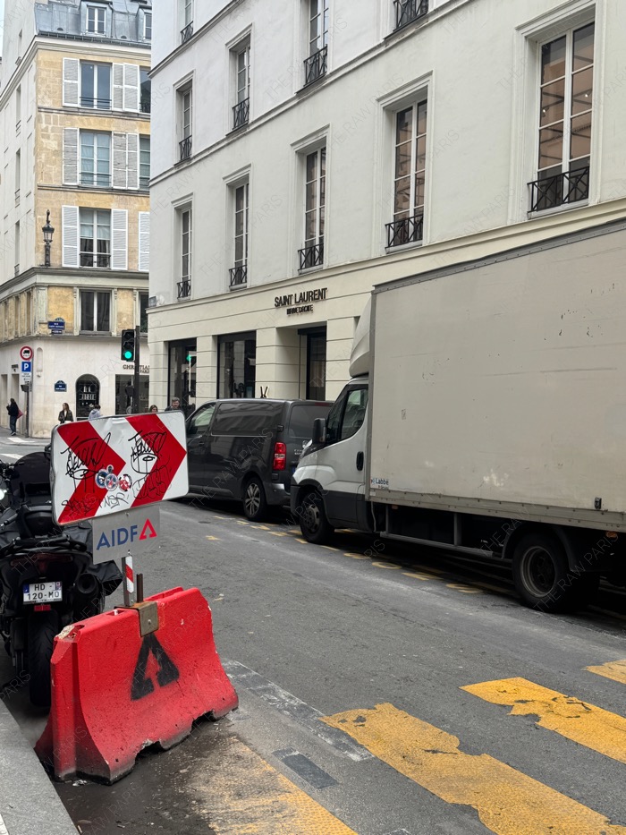 saint laurent rive droite cafe exterior paris rue saint honore
