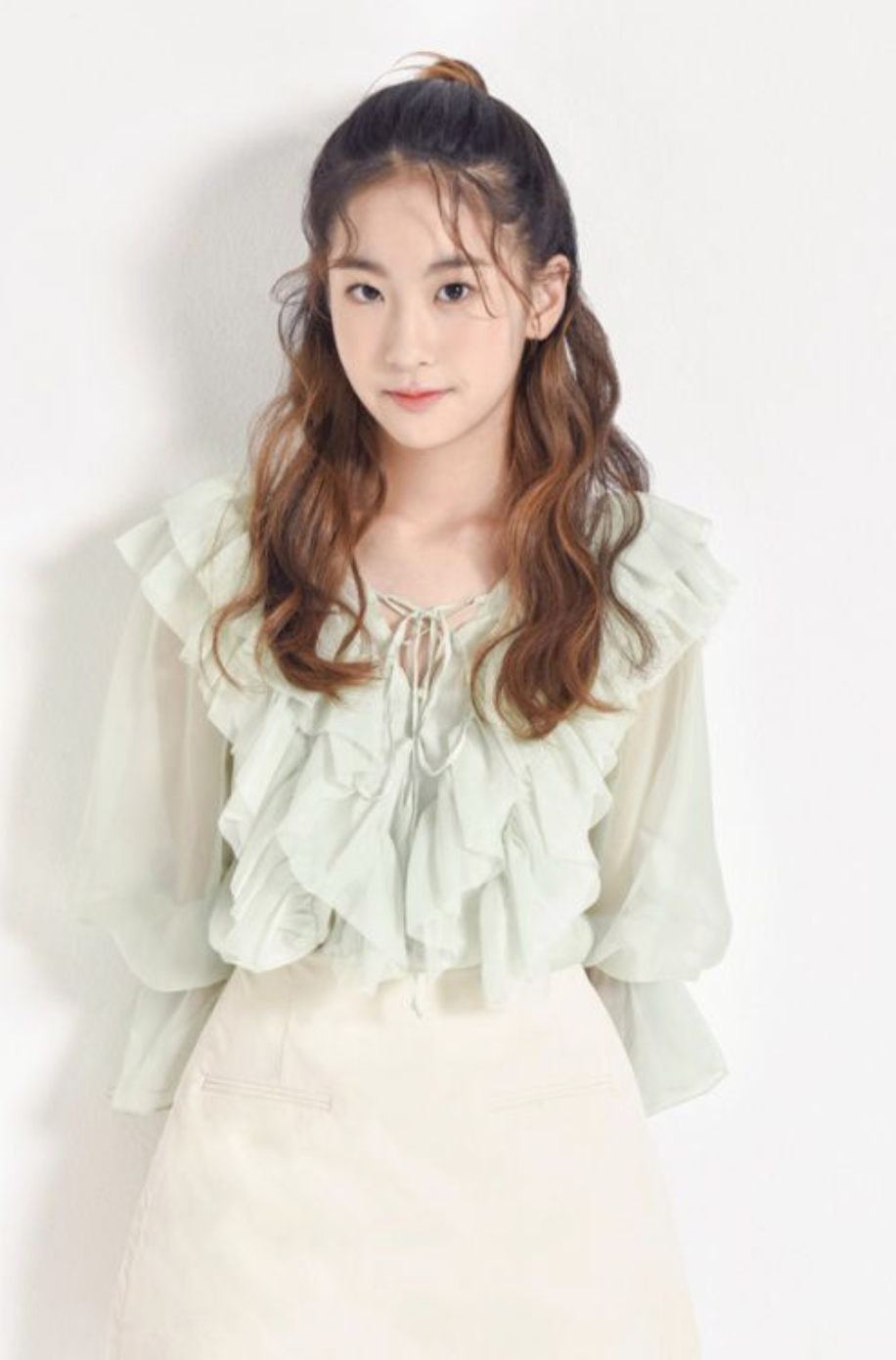 오유진 프로필 화보