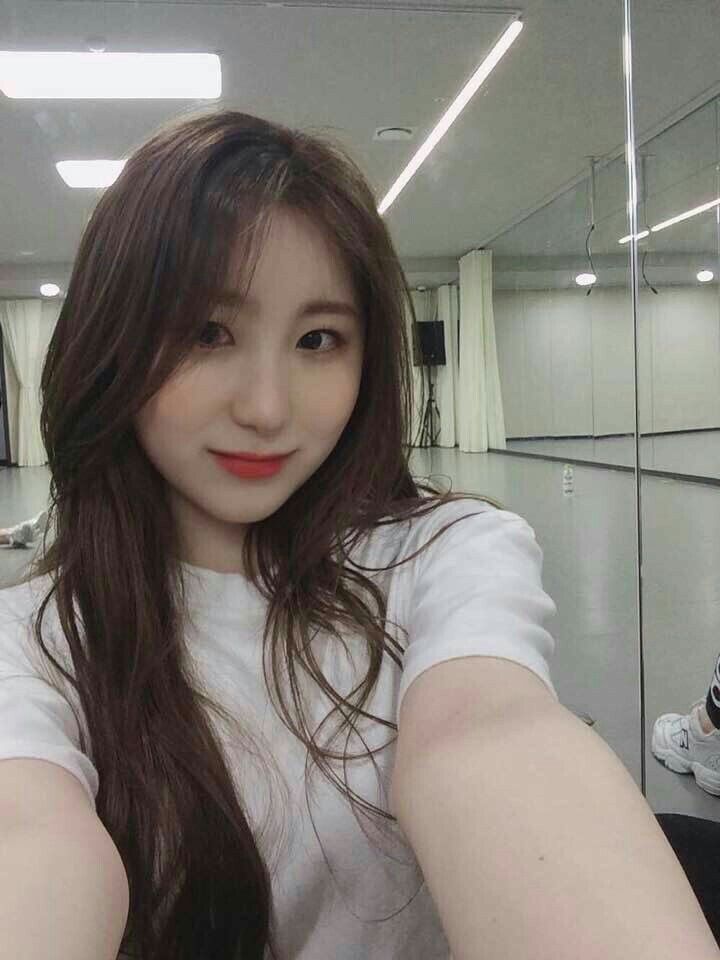 아이즈원 프로듀스48 이채연 사진모음