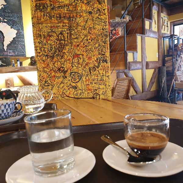 속초 설악산 카페 커피 비밀단 1275_에스프레소와 물