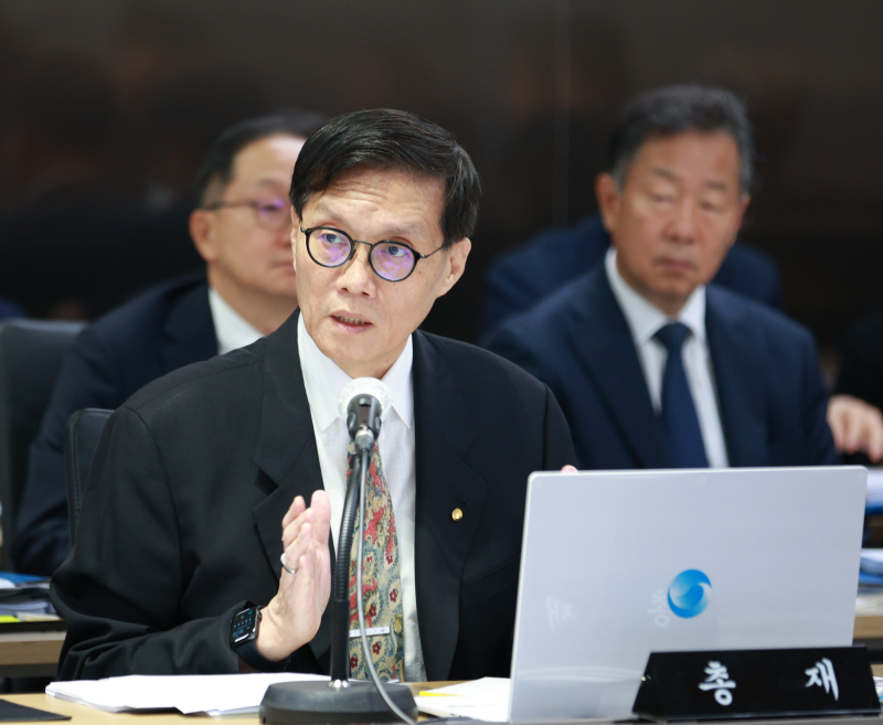 14일 서울 중구 한국은행에서 열린 국회 기획재정위원회 국정감사에서 이창용 한국은행 총재가 발언하고 있다.