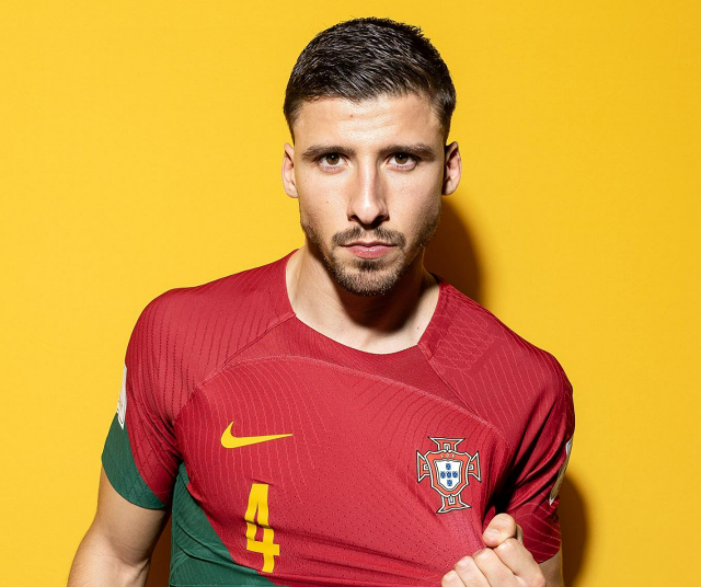 후벵 디아스 사진입니다.