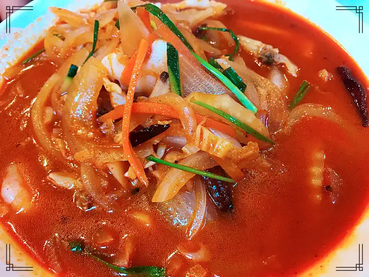 토요일은 밥이좋아 인천 미추홀구 숭의동 고추짬뽕 맛집 짬뽕 국물에 볶음밥 말아 먹는 별미로 유명 현지인 추천 토밥 좋아 방송정보